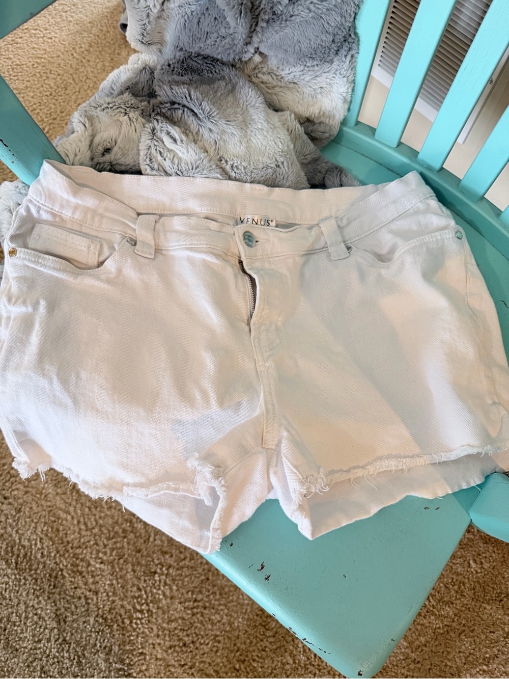 VENUS White Denim Cutoff Shorts with Frayed Hem